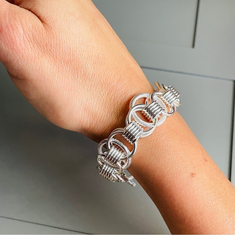 Sterling Silver Complex Circle Links Toggle Clasp… - image 5